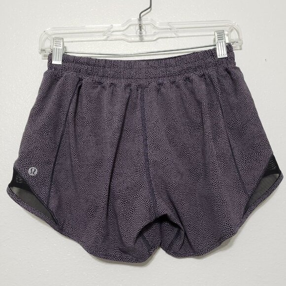 Lululemon Hotty Hot Short - Picture 7 of 10